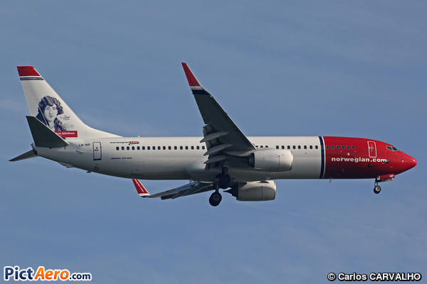 Boeing 737-86N/WL (Norwegian Air Shuttle)