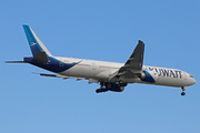 Boeing 777-369/ER (9K-AOF)