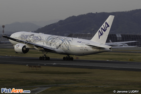Boeing 777-281/ER (All Nippon Airways)