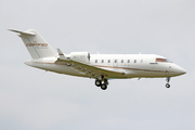Bombardier CL-600-2B16 Challenger 605 (N177FF)