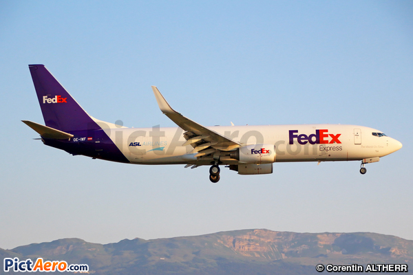 Boeing 737-8ASBCF (FedEx Express)