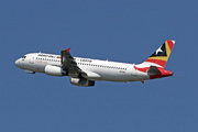 Airbus A320-232 (4W-AAL)