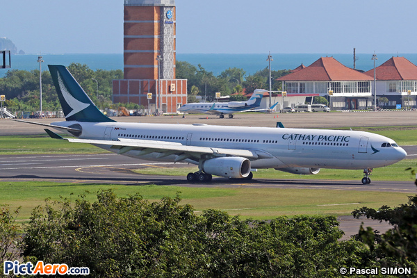 Airbus A330-343E (Cathay Pacific)