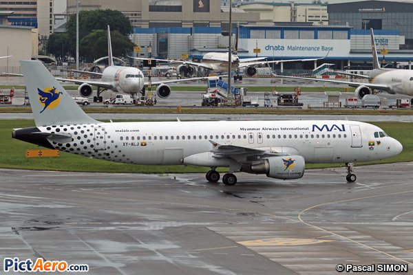 Airbus A320-214 (Myanmar Airways International (MAI))