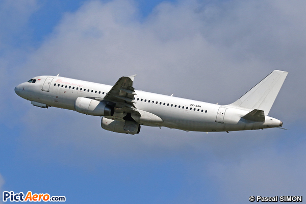 Airbus A320-232 (Super Air Jet)