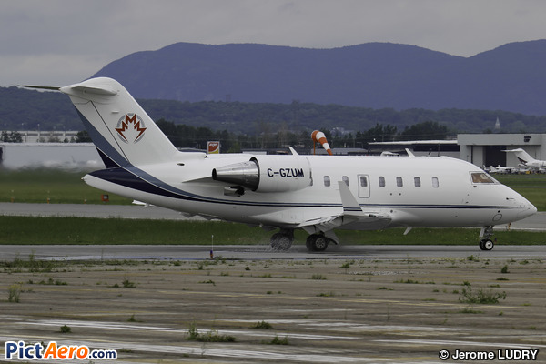 Canadair CL600-2B16 Challenger 650 (Skyservice Business Aviation)