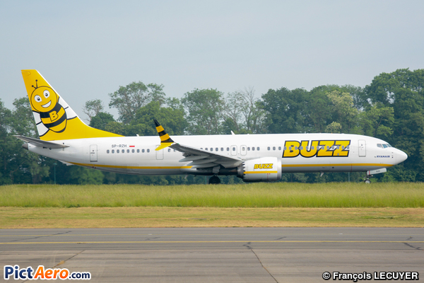 Boeing 737-8 MAX 200	 (Buzz (Ryanair))