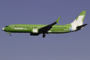 Boeing 737-8LD (C-FTUW)