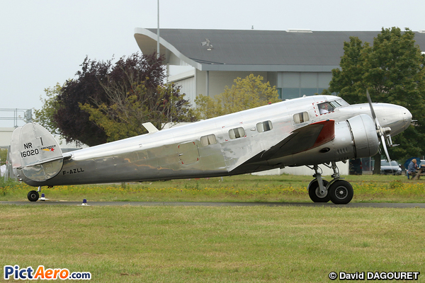 Lockheed 12A Electra Junior (LE GROS BIPLAN ROUGE SARL )