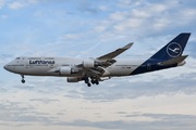 Boeing 747-430 (D-ABVZ)