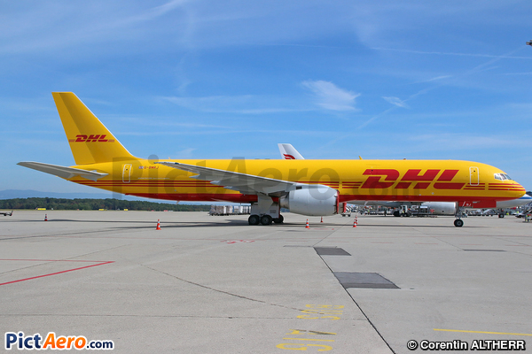 Boeing 757-236/SF (DHL Cargo)