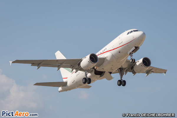 Airbus A318-122/CJ Elite (Global Jet Luxembourg)