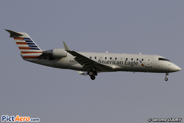 Bombardier CRJ-200LR (American Eagle)