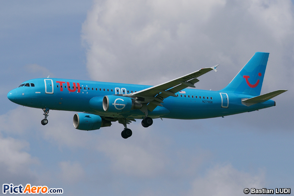 Airbus A320-214 (Global X (TUI Airlines Nederland))