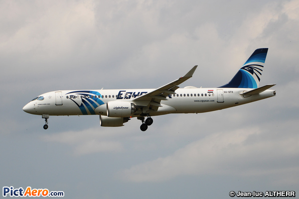 Airbus A220-300 (EgyptAir)