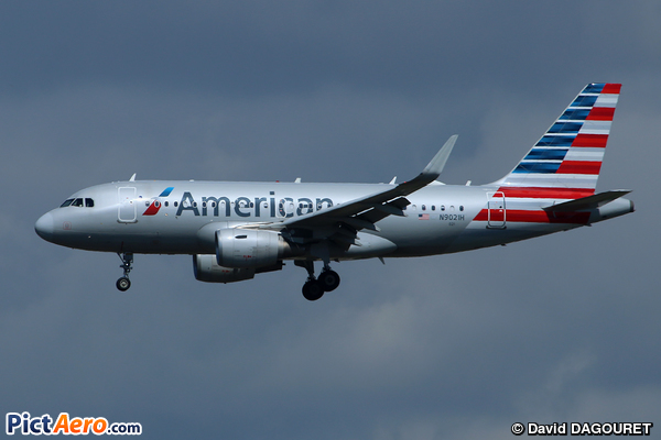 Airbus A319-100 (American Airlines)