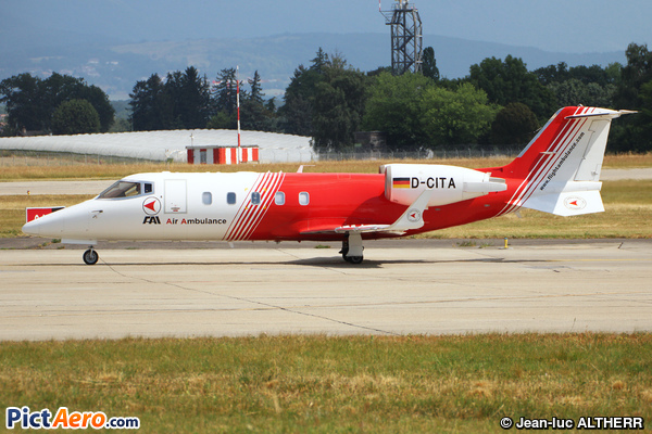 Learjet 60 (FAI Flight-Ambulance)