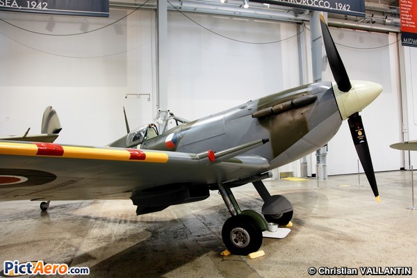 Supermarine Spitfire MkVc (Flying Heritage & Combat Armor Museum)