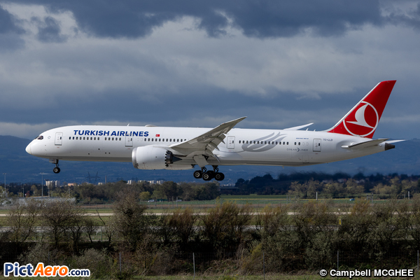 Boeing 787-9 Dreamliner (Turkish Airlines)