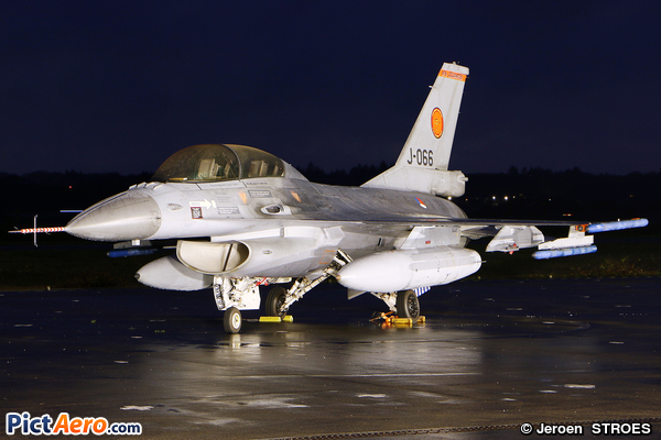 General Dynamics F-16BM Fighting Falcon (Netherlands - Royal Air Force)