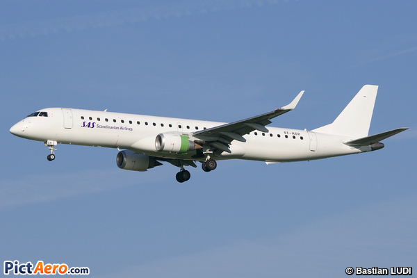 Embraer ERJ-195LR (ERJ-190-200LR) (SAS Link)