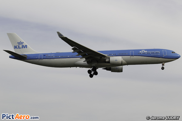 Airbus A330-303 (KLM Royal Dutch Airlines)