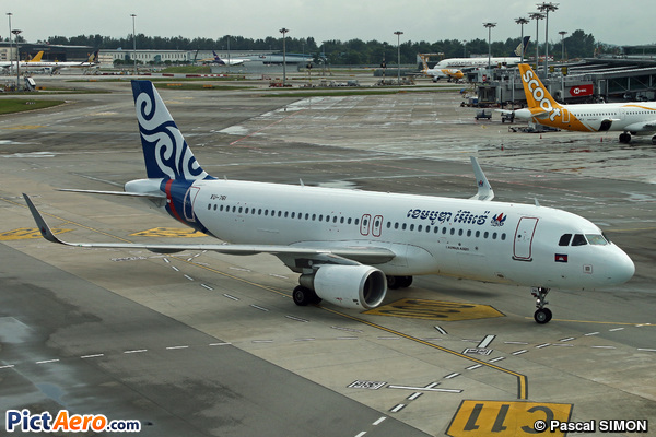 Airbus A320-214 (Cambodia airways)