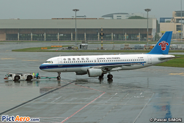 Airbus A320-232 (China Southern Airlines)