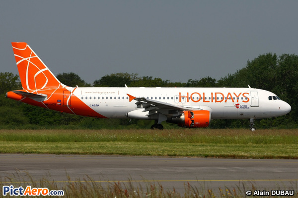 Airbus A320-214 (Holidays)