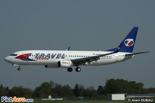 Boeing 737-86Q/WL (Travel Service Hungary)