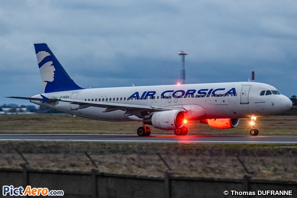 Airbus A320-214 (Air Corsica)