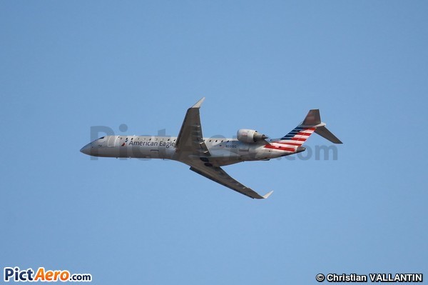 Bombardier CRJ-701/ER (American Eagle)