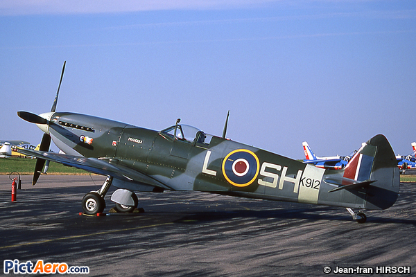 Supermarine 361 Spitfire LF9C (Historic Flying Ltd.)