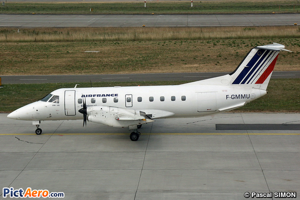 Embraer EMB-120RT Brasilia (Regional Air Lines)