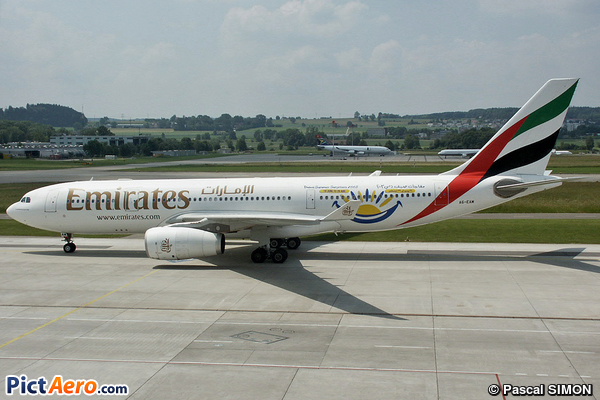 Airbus A330-243 (Emirates)