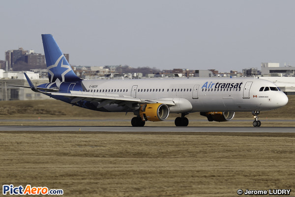 Airbus A321-211 (Air Transat)