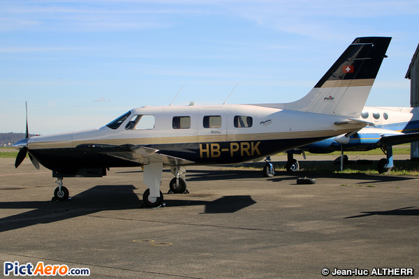 Piper PA-46-350P Malibu Mirage  (Groupe de vol à moteur, Raffaell'air)