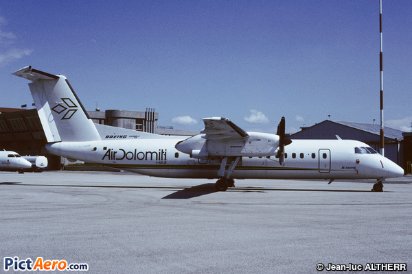 De Havilland Canada DHC-8-311 Dash 8 (Air Dolomiti)