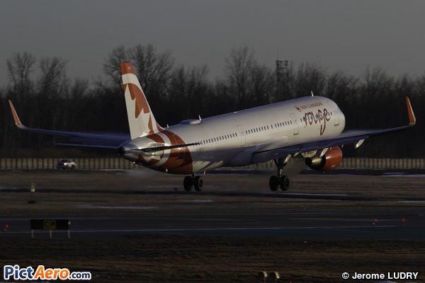 Airbus A321-211/WL (Air Canada Rouge)
