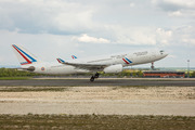 Airbus A330-243 (F-UJCT)