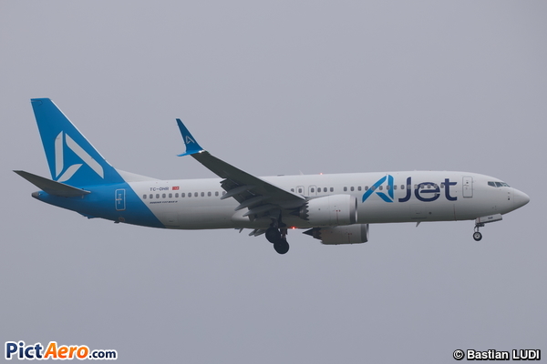 Boeing 737-8 MAX (AJet)