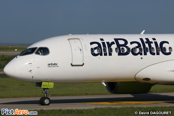 Airbus A220-371  (Air Baltic)