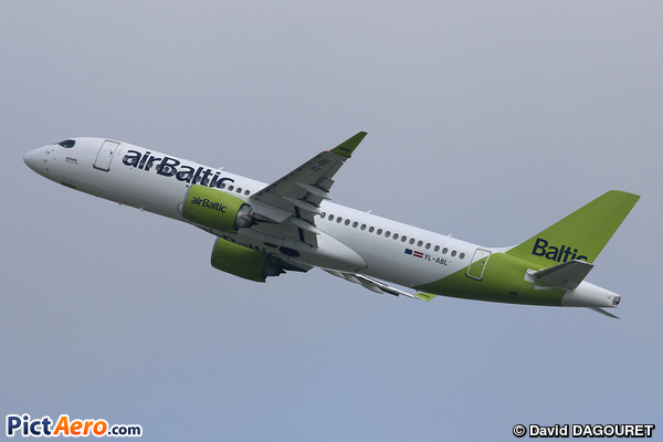 Airbus A220-371  (Air Baltic)