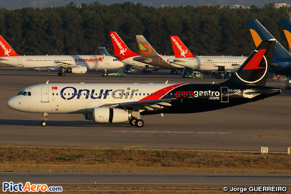 Airbus A320-232 (Onur Air) Airbus A320-232 (Onur Air)
