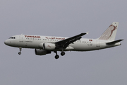 Airbus A320-214 (TS-ITB)