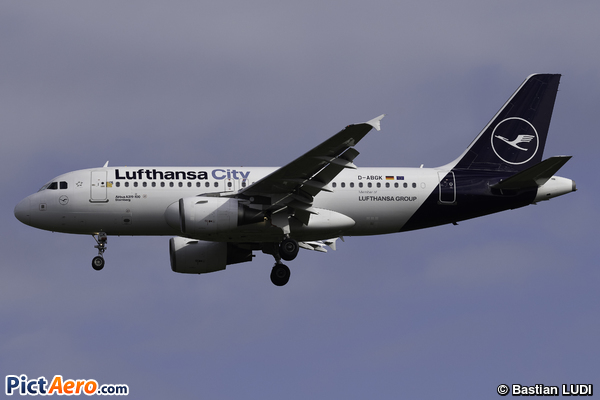 Airbus A319-112 (Lufthansa City Airlines)