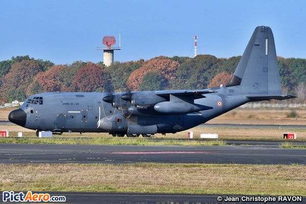 Lockheed C-130J-30 Hercules (France - Air Force) Lockheed C-130J-30 Hercules (France - Air Force)
