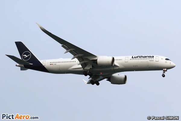 Airbus A350-941 (Lufthansa) Airbus A350-941 (Lufthansa)
