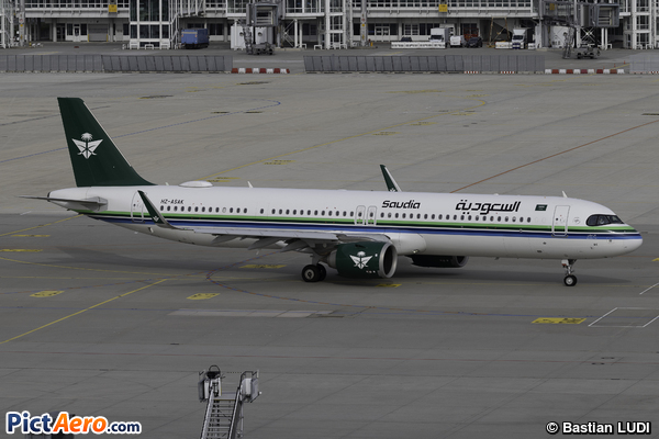 Airbus A321-251NX (Saudi Arabian Airlines) Airbus A321-251NX (Saudi Arabian Airlines)