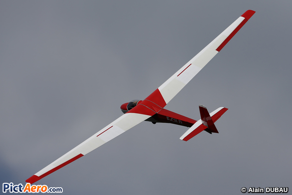 Schleicher Ka-8 B (Aéroclub de Romanin) Schleicher Ka-8 B (Aéroclub de Romanin)